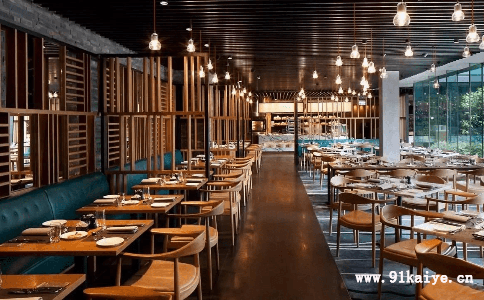 上海注冊酒店管理公司時(shí)如何撰寫包含工藝美術(shù)品及禮儀用品制造的經(jīng)營范圍